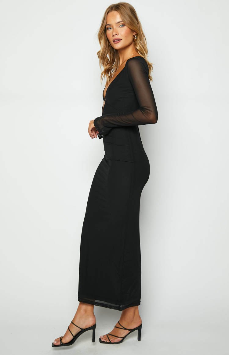 Moskowmain™ Seraphie Deep Maxi Dress